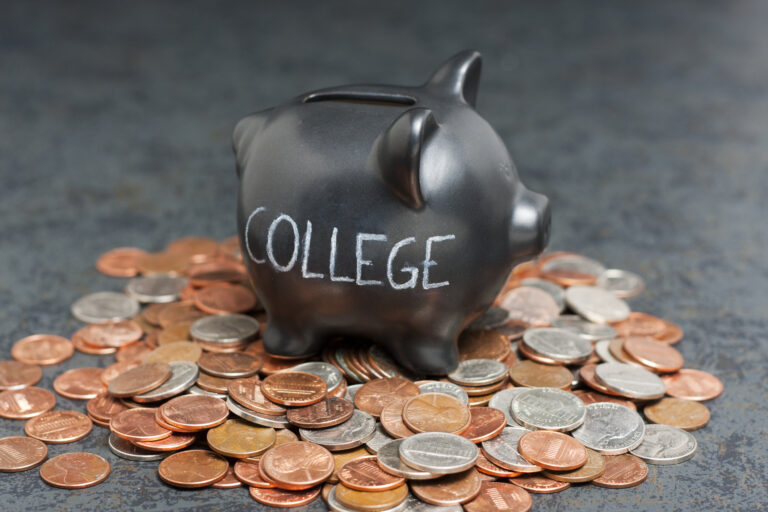 Paying for College While on a Budget